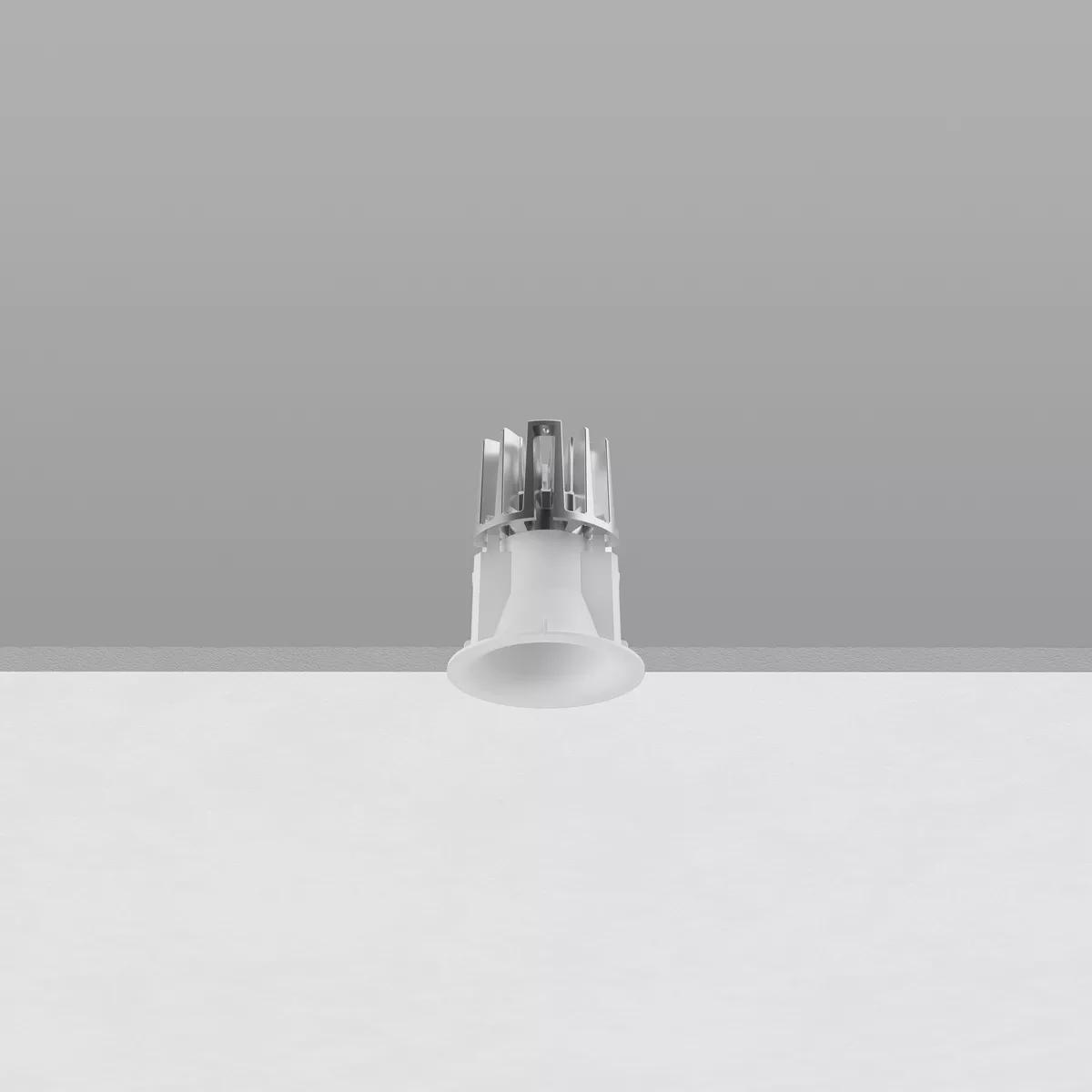 Quantum_R EVO - Text white RAL 9003