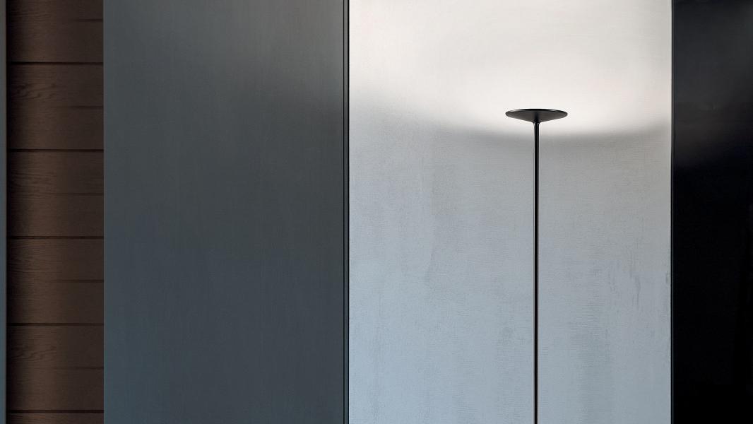 Gallery Product Poe Floor Linealightgroup 1280X720