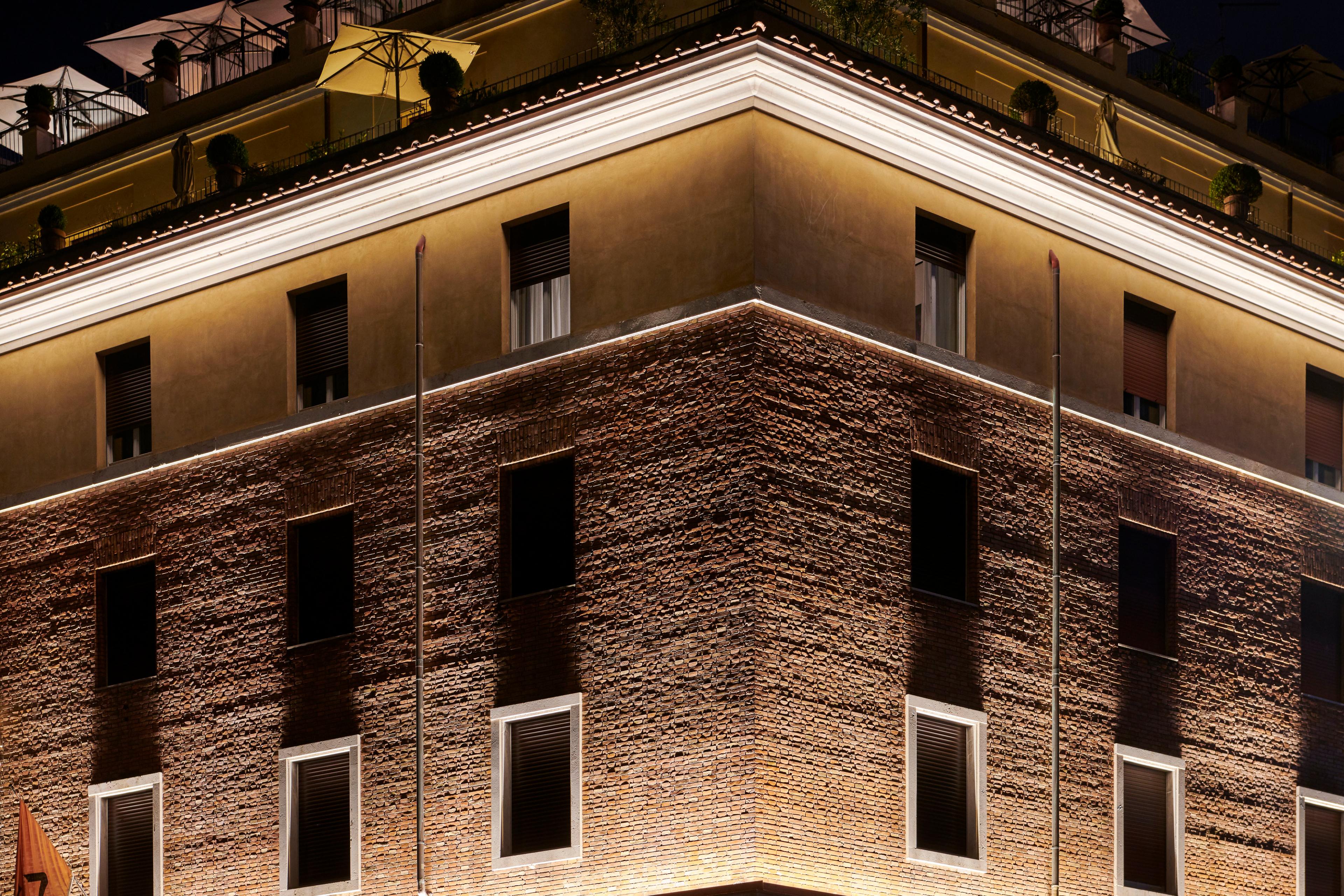 Gallery Product Paseo Linear Outdoor Linealightgroup 1280X1920 8