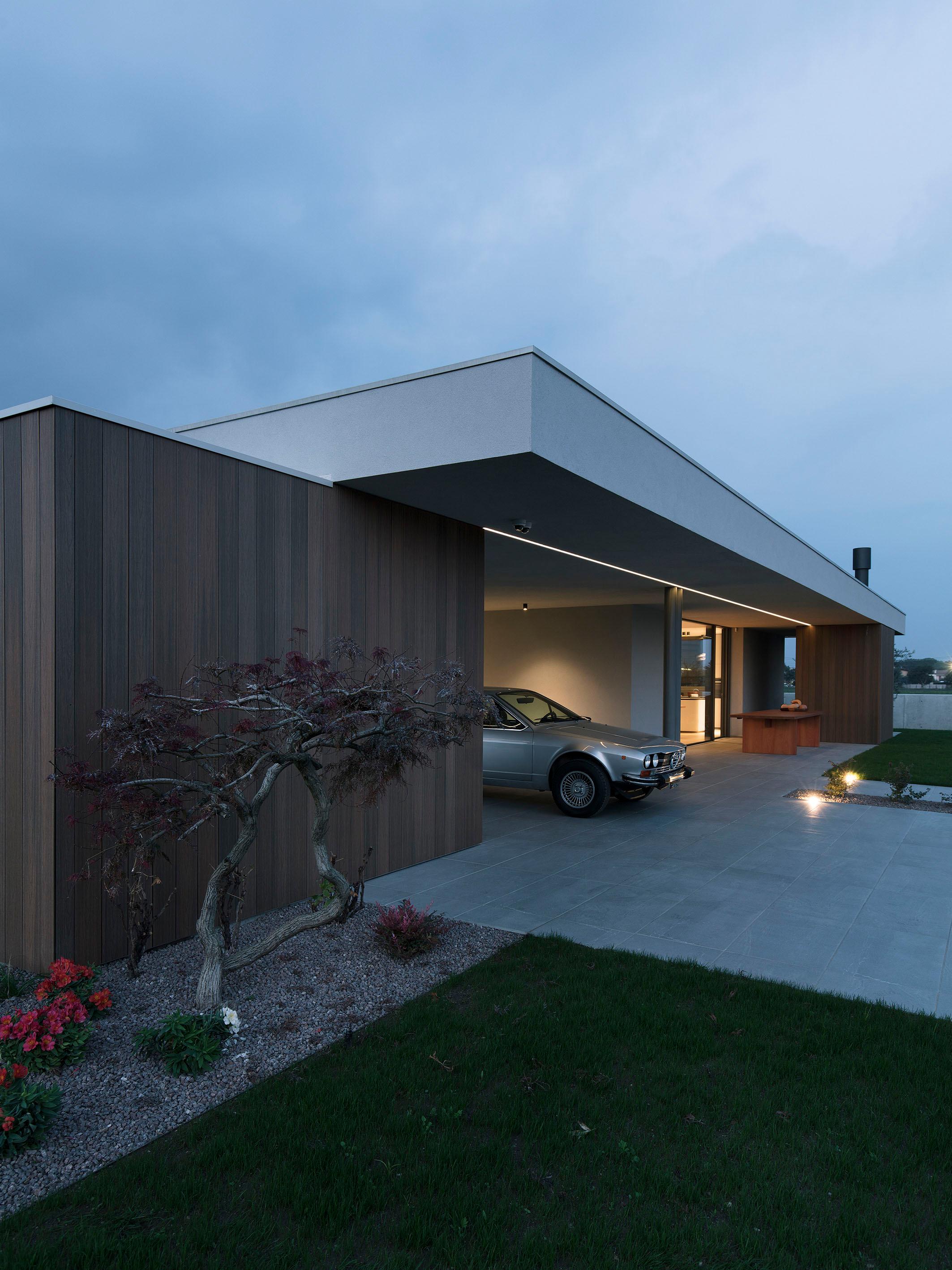 Gallery Project House Bn 1260X1620 Linealightgroup