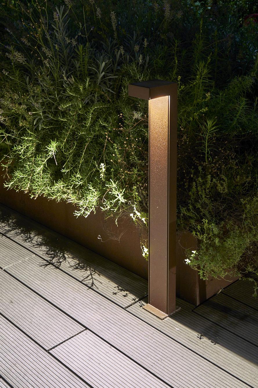 Gallery Peak Linealightgroup Bollards Light 1280X1920 3