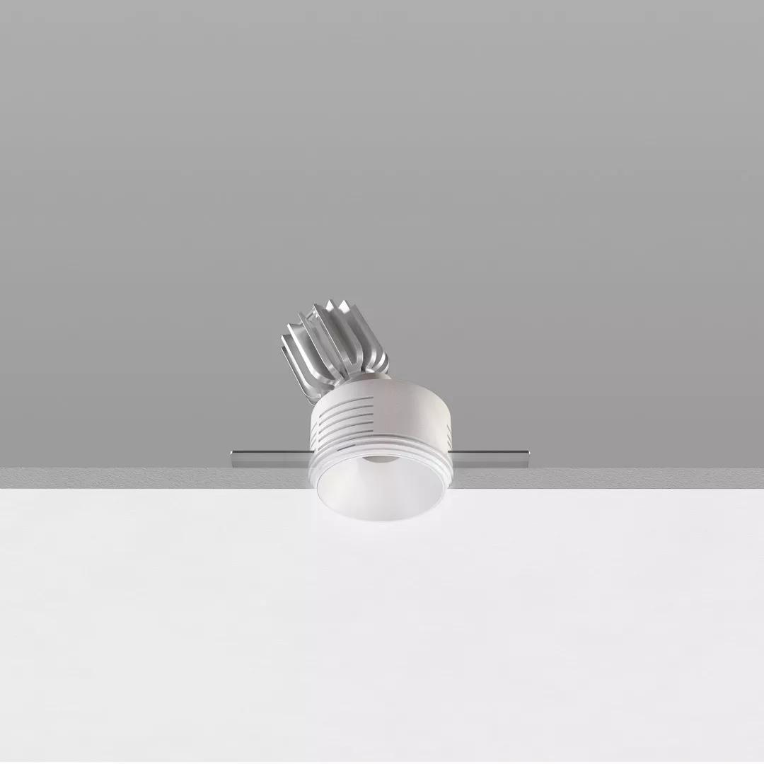 Epitax_J - Text white RAL 9003